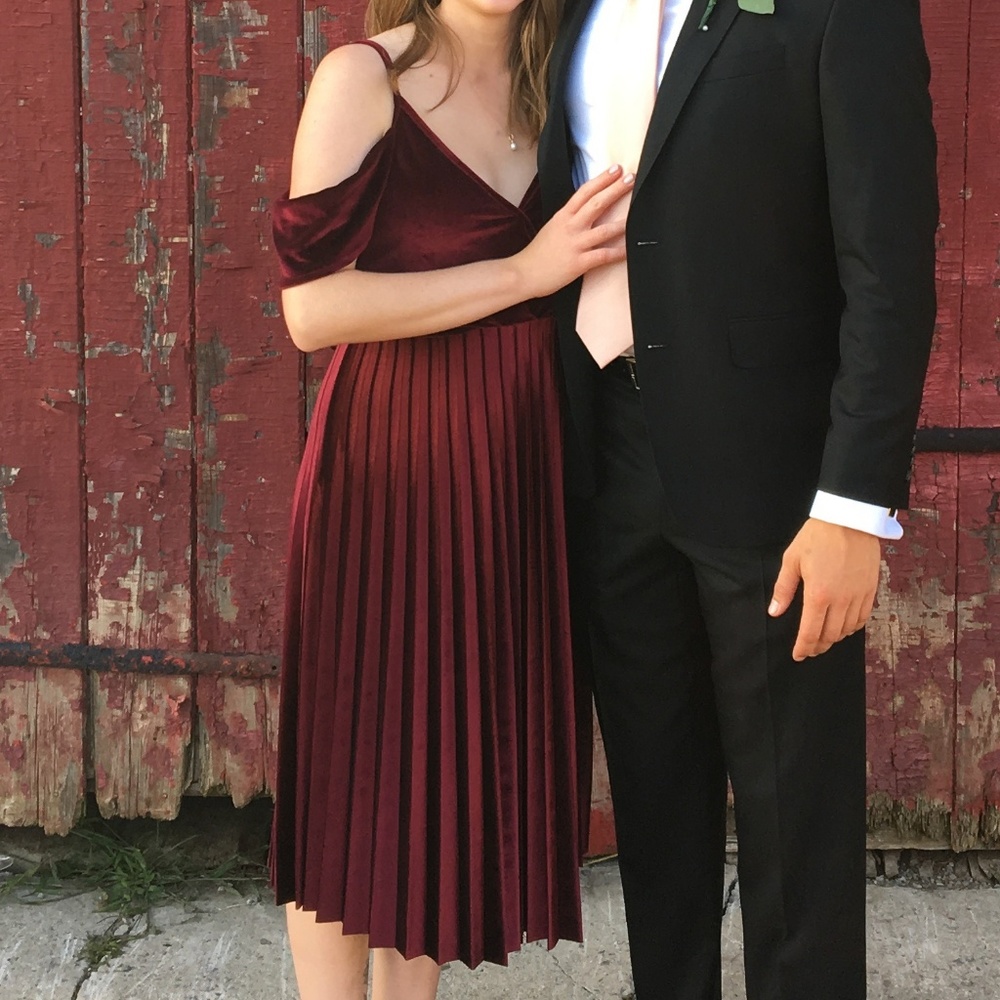 ASOS size 4 Party Dress NYE Bridesmaid Velvet